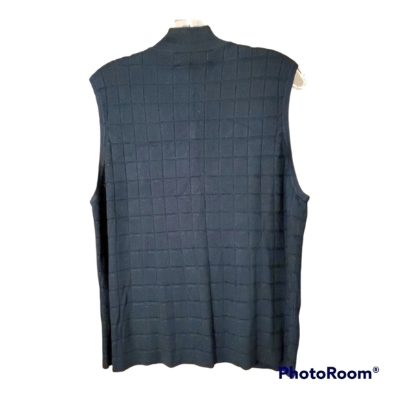 𝅺JAMIE Sadock black knit vest with zip pocket closure - Picture 2 of 5
